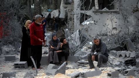 Despite ceasefire, Toronto man says his family needs Canadian help to get out of Gaza